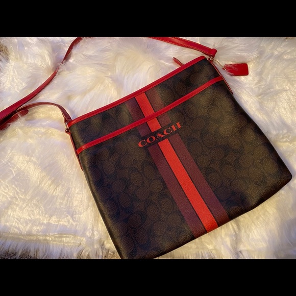 Coach Handbags - Coach bag. Like new!